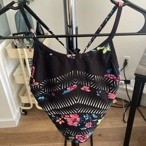 Betsey Johnson Cropped Workout Tank - Sz S